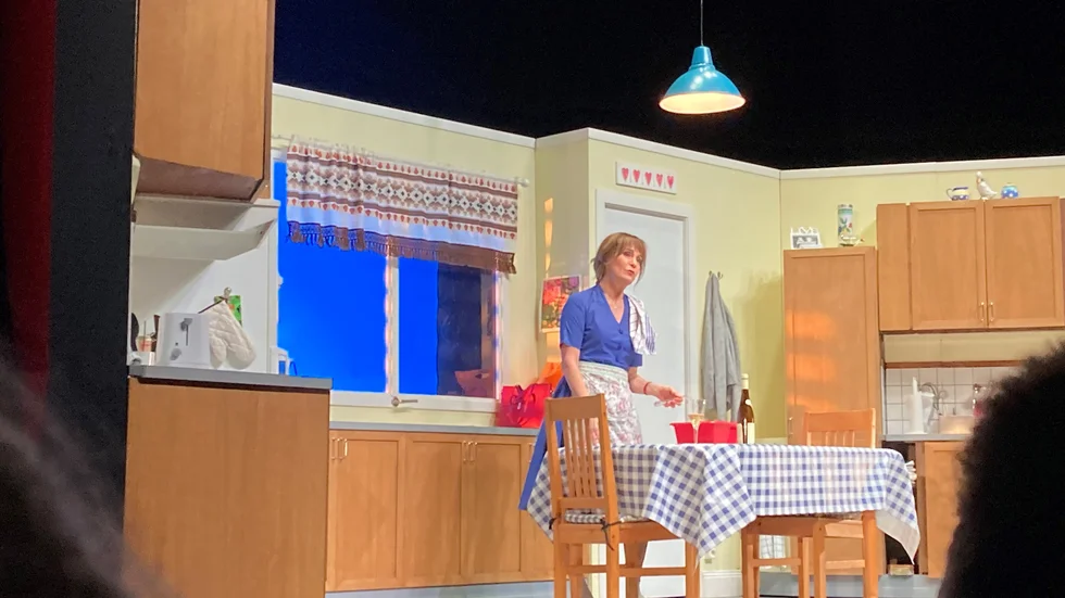 Maria Lundqvist spelar Shirley Valentine i en föreställning som gästade Kulturens hus i Luleå.