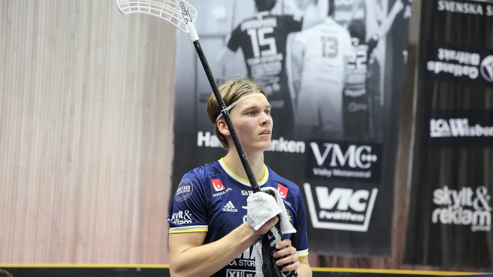 Jacob Almström lämnar inget åt slumpen på innebandyplanen, inför match är han exempelvis gärna på plats två timmar innan laget samlas.