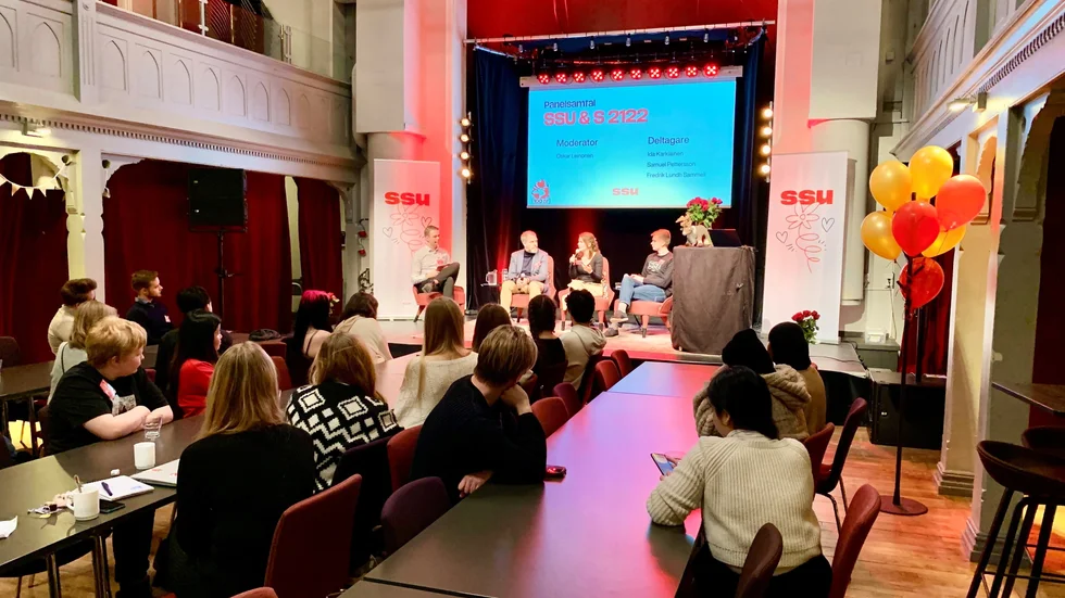 Under lördagen firade Sveriges socialdemokratiska ungdomsförbund, SSU Norrbotten 100 år. Detta uppmärksammade förbundet genom att sammankalla sina medlemmar till träff med panelsamtal och mingel på Ebeneser i Luleå. 
