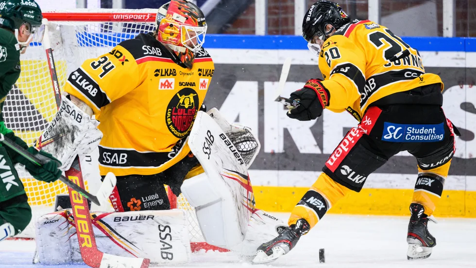 Joel Lassinantti höll nollan för andra matchen i rad. Därmed tangerade han Stefan Livs rekord samtidigt som han gav Luleå Hockey ytterst tre viktiga poäng i bortamatchen mot svenska mästaren Färjestad.