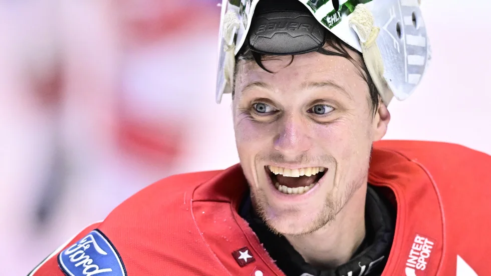 Frölundas målvakt Lasse Johansson tog samtliga straffar i CHL-kvartsfinalen mot Skellefteå. Frölunda är nu klart för semifinal. Arkivbild.