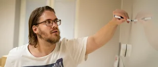 Linköpingsläraren Philip utsedd till Östergötlands bästa • Tekniken: "Eleverna får påverka examineringen"