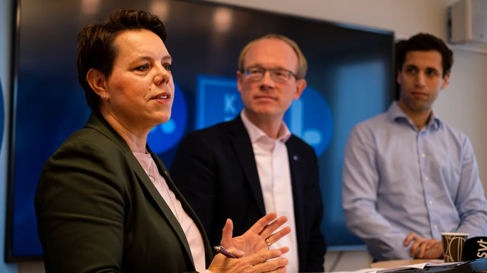 Marie Morell (M), Per Larsson (KD) och Alexander Höglund (L) ingår i det nya politiska styret Östgötasamverkan i Region Östergötland.