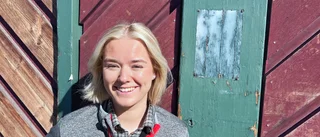 Hon gör humor på Tiktok – frontar matreklam