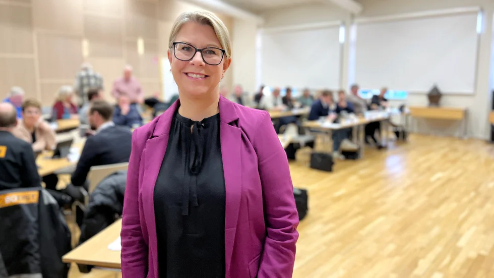 Annicki Oscarsson (KD), tidigare ordförande i kommunstyrelsen i Ödeshög är första vice ordförande i hälso- och sjukvårdsnämnden i Region Östergötland sedan årsskiftet.