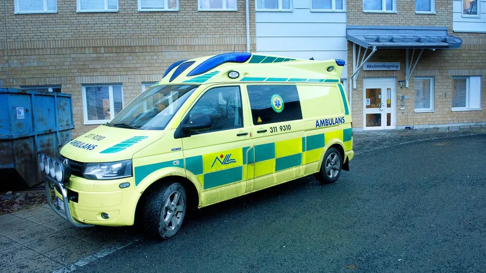INGA MÅL. NLL mäter tiden det tar för ambulansen att komma fram, om det sker något avvikande undersöks saken, men några mål på hur lång tid det får ta finns inte.