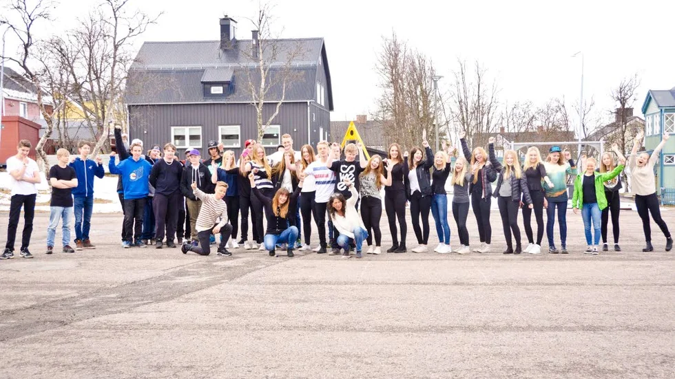 NIO. Alla i klass nio på Högalidskolan har bidragit till boken "En stad i rörelse".