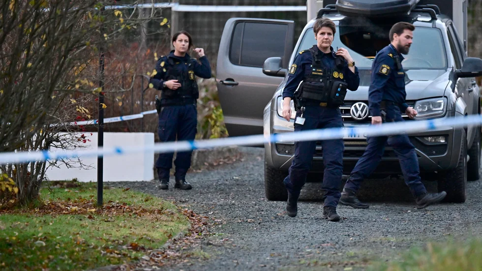 En kvinna har anhållits misstänkt för mord på en man i Nässjö, skriver flera lokala medier.