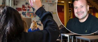 Daniel, 47, lämnade chefsjobbet • Gick ned i lön – blev lärare • "Här kan man göra skillnad för ungdomarnas framtid, det är meningsfullt"