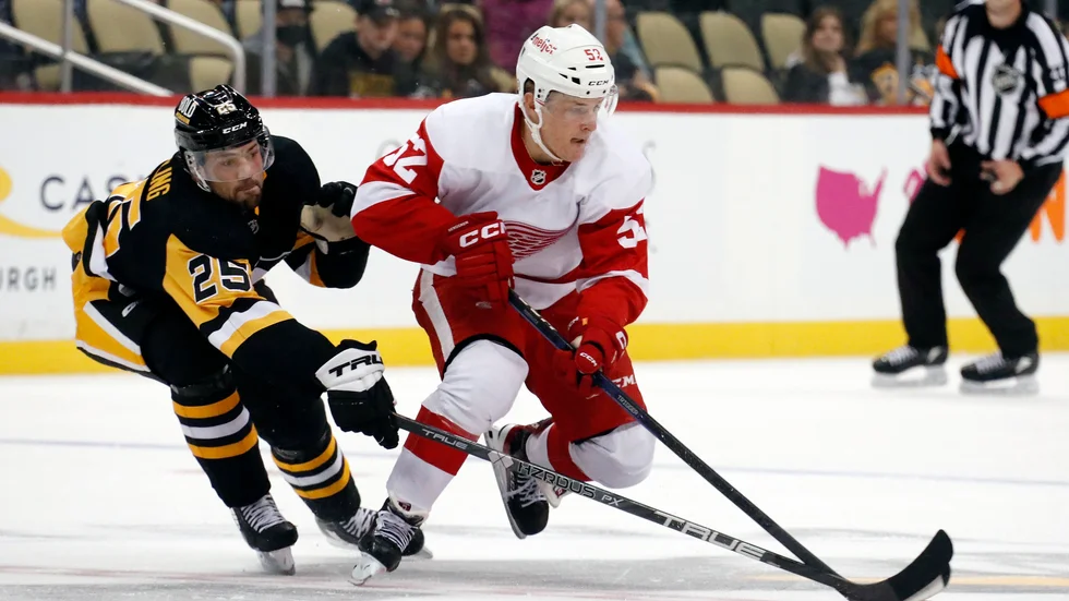 Jonatan Berggren har blivit uppkallad till Detroit Red Wings inför nattens hemmamatch mot New York Rangers.