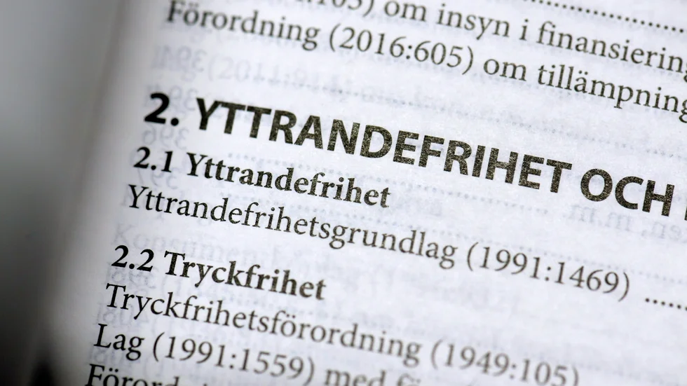 Den nya lagen om utlandsspioneri innebär en kraftig inskränkning av yttrandefriheten.