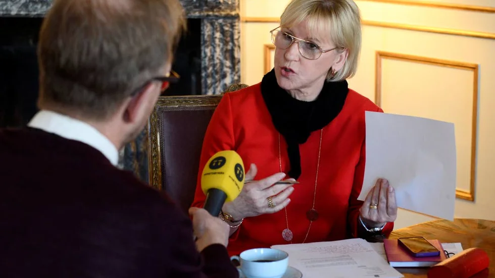 SVERIGE OCH EU. Utrikesminister Margot Wallström visar vägen.