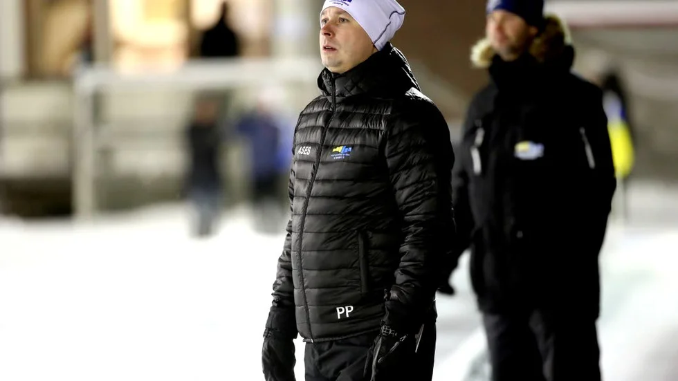 Ketchupeffekt. I säsongens sista skälvande minuter fick HT-tränaren Paulus Pörhölä se sitt lag hitta målet.