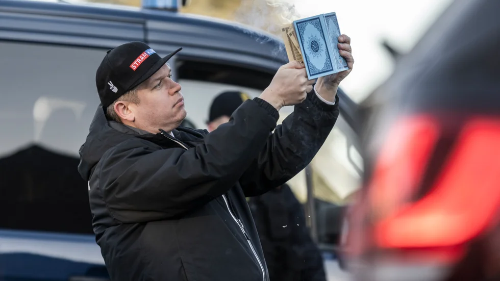 Det räcker med att Rasmus Paludan, vars parti Stram kurs fick bara 156 röster i det svenska riksdagsvalet 2022, bränner en koran. Sedan är cirkusen igång.