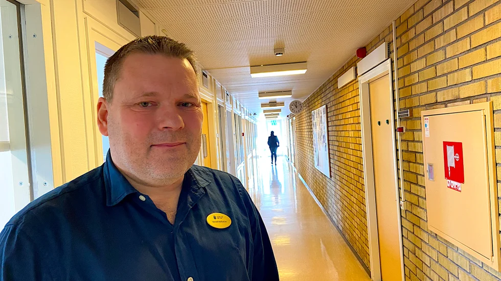 Daniel Hellström, rektor på Westerlundska gymnasiet, är förvånad över den kraftiga hyreshöjningen.
