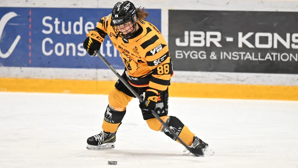 ”Man känner sig helt tom”, säger Malou Berggren, Skellefteå AIK:s enda målskytt, efter matchen.