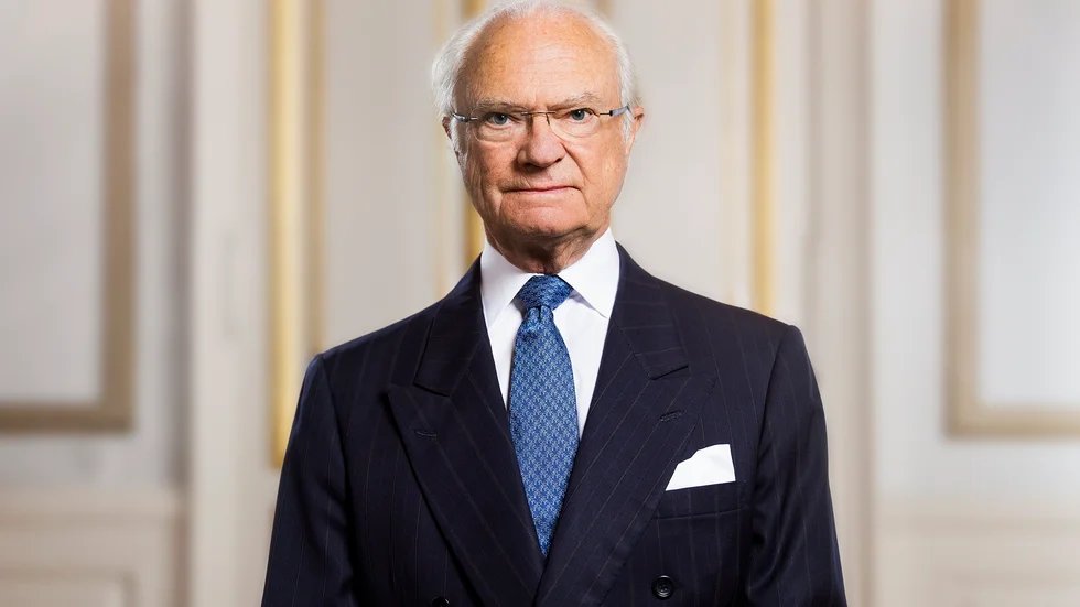 Carl XVI Gustafs profil som ledare påminner mest om en framgångsrik företagsledares. Kungen förkroppsligar och symboliserar det marknadsekonomiska samhället, menar Mikael Holmqvist i sin nya bok.
