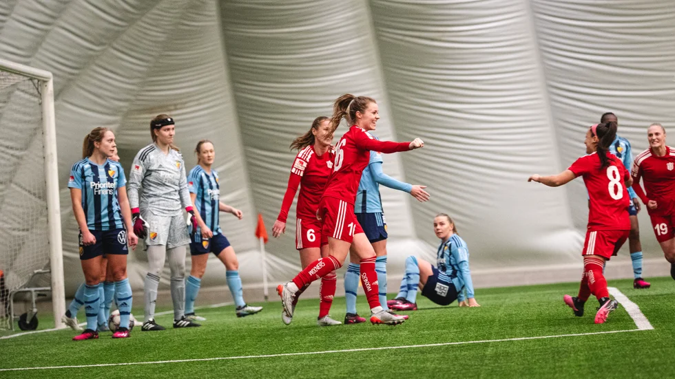 Jubel i Piteå efter 1–0.