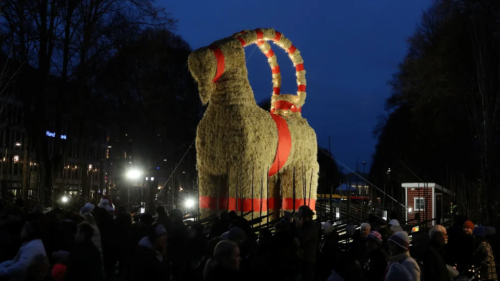 Gävlebocken invigdes första advent, på den nya tillfälliga platsen på Rådhusesplanaden i centrala Gävle. Arkivbild.