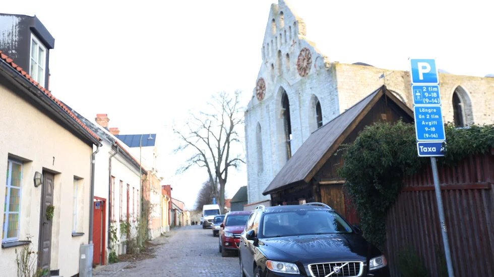 Nästan ingen fordonsförare har observerat att regionen skyltat om parkeringarna.