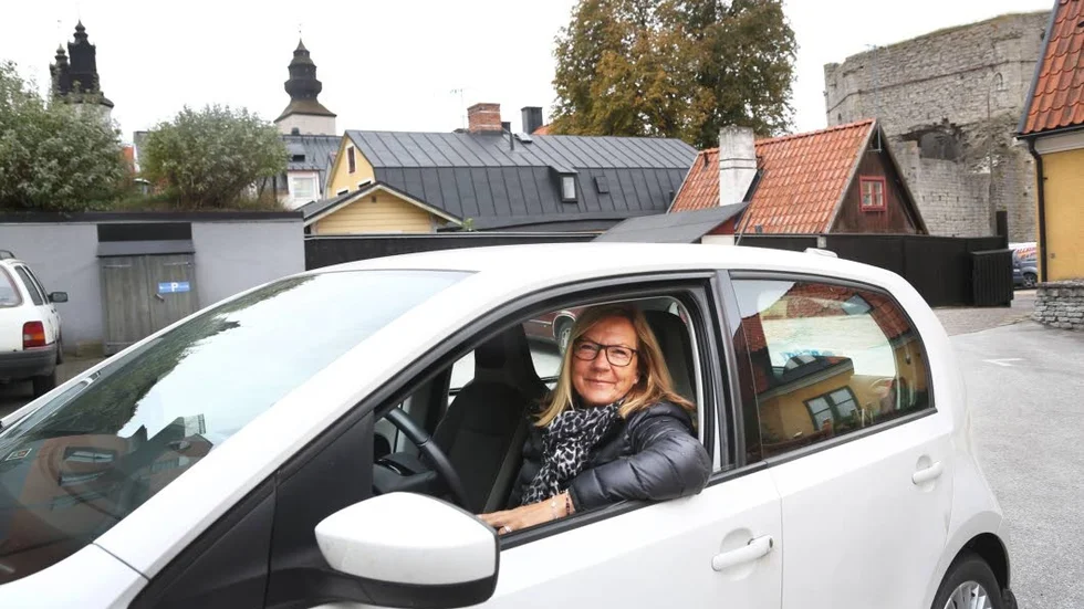 Lyxigt. Efter många år i gamla bilar valde Yvonne Bertholdsson privatleasing för att få köra en ny. "Det här är lyx" säger hon.