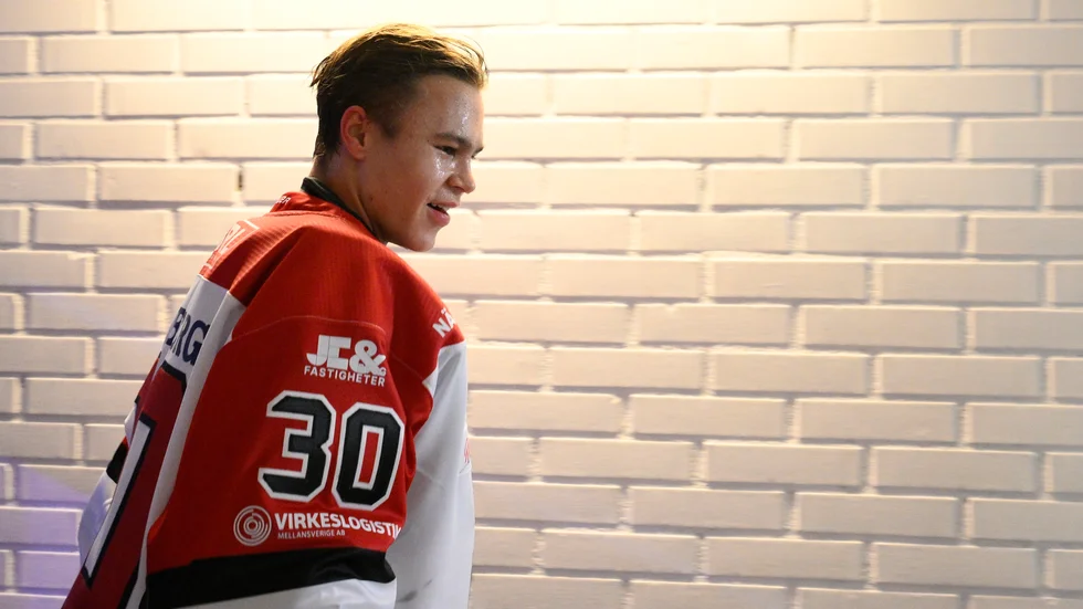 Herman Liv i Örebros SHL-tröja.