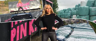 Huvudpersonen i sopskandalen: Ex-strippan Bella Nilsson