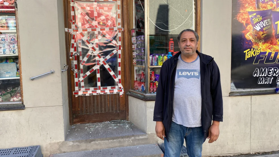 Under natten till onsdagen bröt sig någon in i Franzéns livs på Eriksgatan. Mohammad Elarab hade på onsdagsförmiddagen ännu inte fått gå in i lokalen.