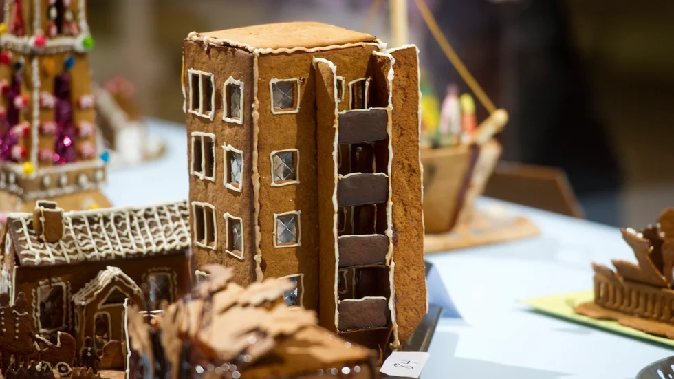 Pepparkakshus det knaprats på. Och hur är det bäst-före-datumet?