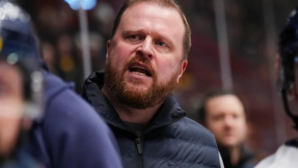 ”Vi tappar huvudet”, säger Klas Östman.