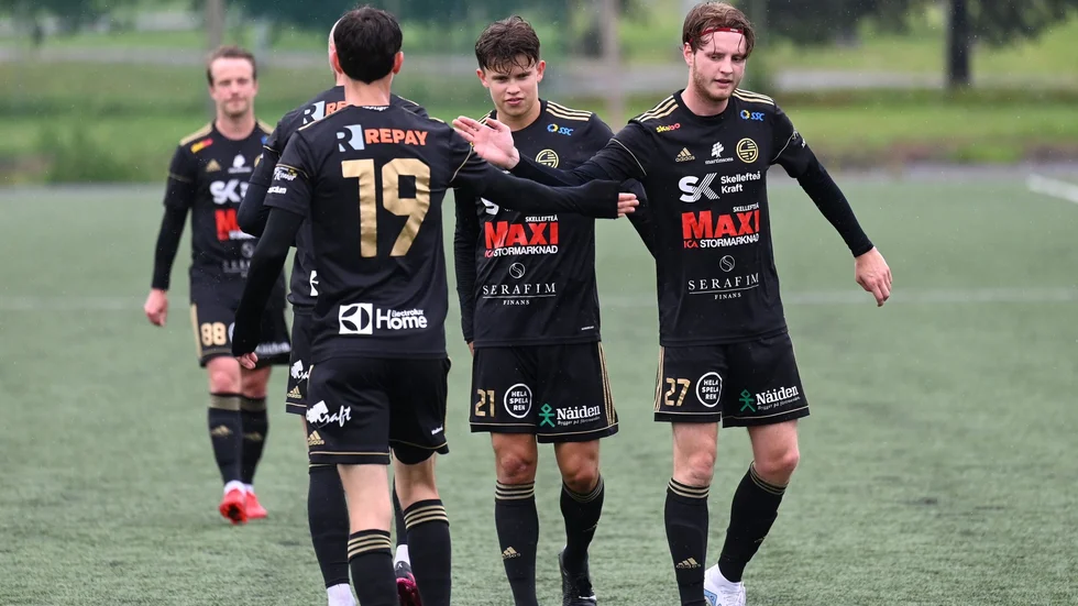 Skellefteå FF har gjort klart med forwarden Anton Nylander från Umeå FC.