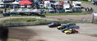 Se bilder från motorfestens första dag i Motala
