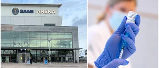 Över 100 meter lång kö till vaccination – ska det gå till så här?