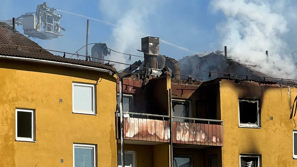 Omkring 150 personer fick evakueras efter explosionen med efterföljande brand i söndags.