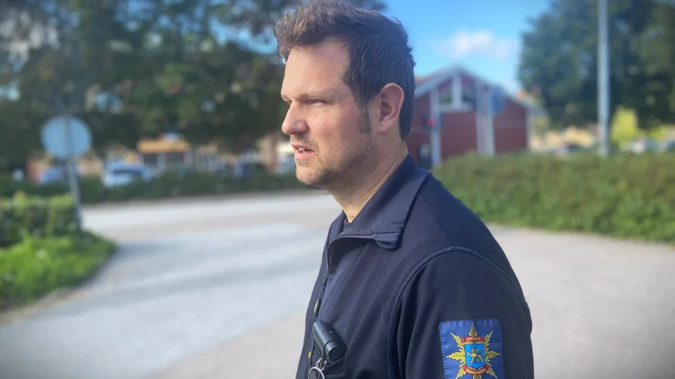 Med jourer, utbildningar och sommartillägg kan Johan en bra månad tjäna 7000 extra efter skatt på att vara deltidsbrandman. 