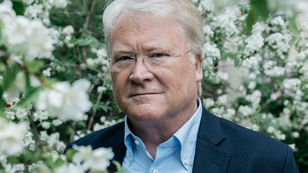 Journalisten Lars Adaktusson är bokaktuell med "Fasaden och insidan", om tiden som kristdemokratisk politiker.