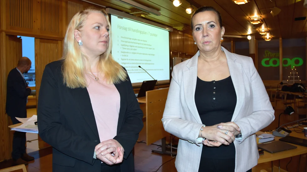 Viktoria Wikström och Charlotte Sundqvist säger att de håller med om att processen med att anlita Skolkonsulterna AB gick för fort och att informationen ut till föräldrar var för dålig.