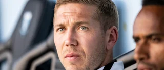 Mardröm för fotbollsprofilen – tvingas till operation