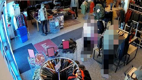 Mannen och hans flickvän stjäl t-shirtar på friluftsbutiken Jaktia.