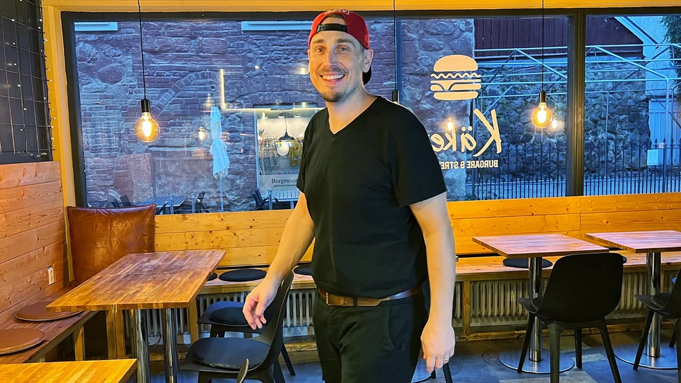 Christopher Skoglund vurmar om ungdomarna i staden. "Jag vill att ungdomar ska kunna komma hit och arbeta, ha någonting att göra och växa som människor. Också att de kan kom hit och slå sig ner för att käka något litet när de pluggar på eftermiddagarna". 