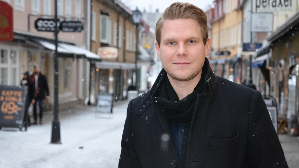 Sebastian Olofsson går från rollen som chefsjurist till chef för Samhällsbyggnad på Skellefteå kommun.
