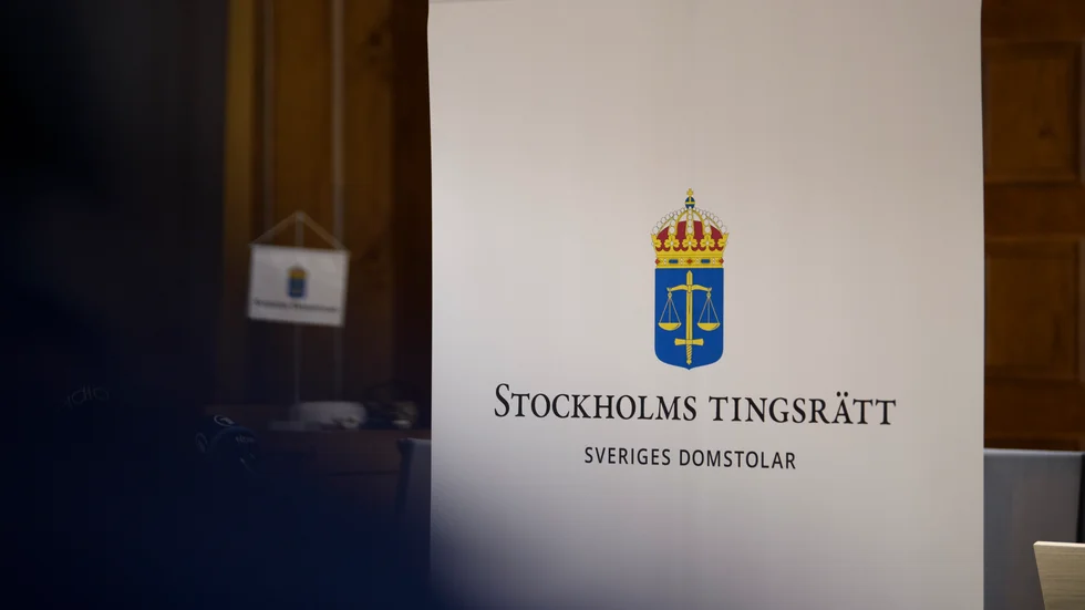 En man från Enköpings kommun döms till åtta års fängelse för omfattande ekonomisk brottslighet.