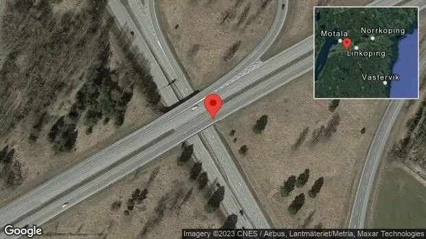Stillastående lastbil stör trafiken