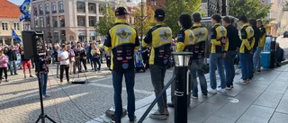 Silverhjältarna hyllades på torget – se firandet i efterhand