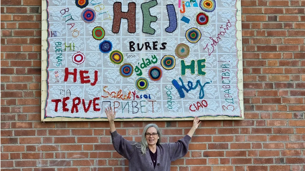 Anneli Lindberg med hjärtat fullt av hej vid Konstmuseet i Norrköping.
