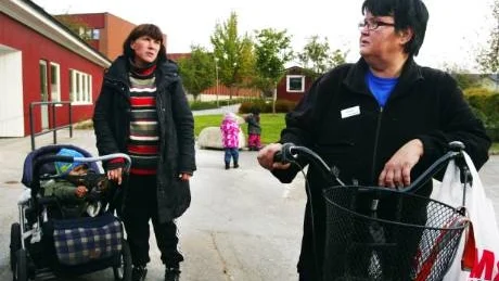 <7GT_Bildrubrik>Inte glada. </7GT_Bildrubrik>Pernilla Hedlund och Monicka Karlsson hyr varsin lägenhet på Gråbo. De är inte glada över den kommande hyreshöjningen.