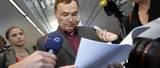 Advokat Per E Samuelsson: Känns väldigt märkligt att det väcks åtal nu