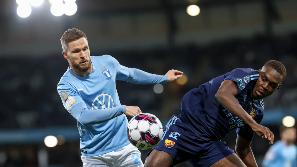 Lasse Nielsen under en av sina matcher i den himmelsblåa MFF-tröjan. Arkivbild.