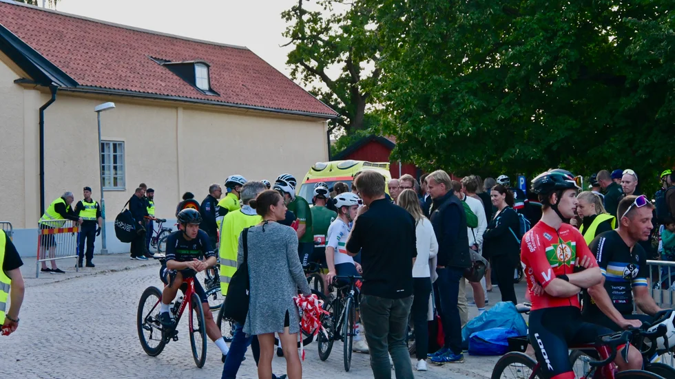 Efter torsdagkvällens Wolfram GP var den riktigt stora snackisen den otäcka kraschen som skedde precis vid målgång när Motala AIF:s Fredrik Johansson dundrade rätt in i 30-skylten i en hastighet av nästan 50 km/h.