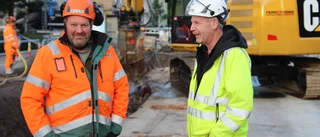 Därför grävs gatan upp – lång omväg för bilisterna